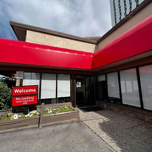 econo-lodge-motel-village.calgaryhotelsearch.com/